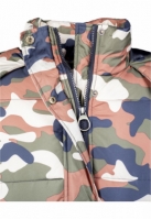 Jacheta Boyfriend Camo Puffer dama Urban Classics