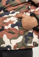 Jacheta Boyfriend Camo Puffer dama Urban Classics