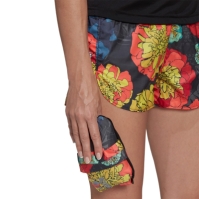 Pantalon scurt Combat adidas Run Fast Flower Running Short dama
