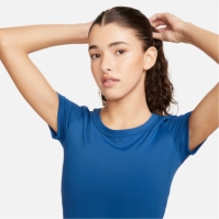 Nike One Fitted Dri-FIT Short-Sleeve Top dama