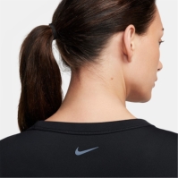 Nike One Fitted Dri-FIT Short-Sleeve Top dama