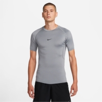Nike Pro Tight Fit Short-Sleeve Top barbat