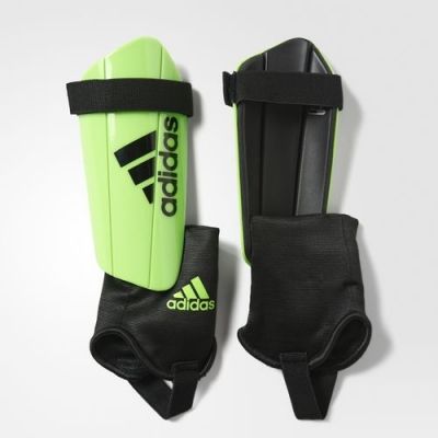 Aparatori fotbal Ghost Club Shin Guards unisex negru verde