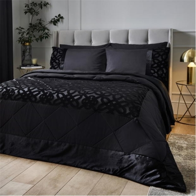 Catherine Lansfield Cut Velvet Quilted Bedspread