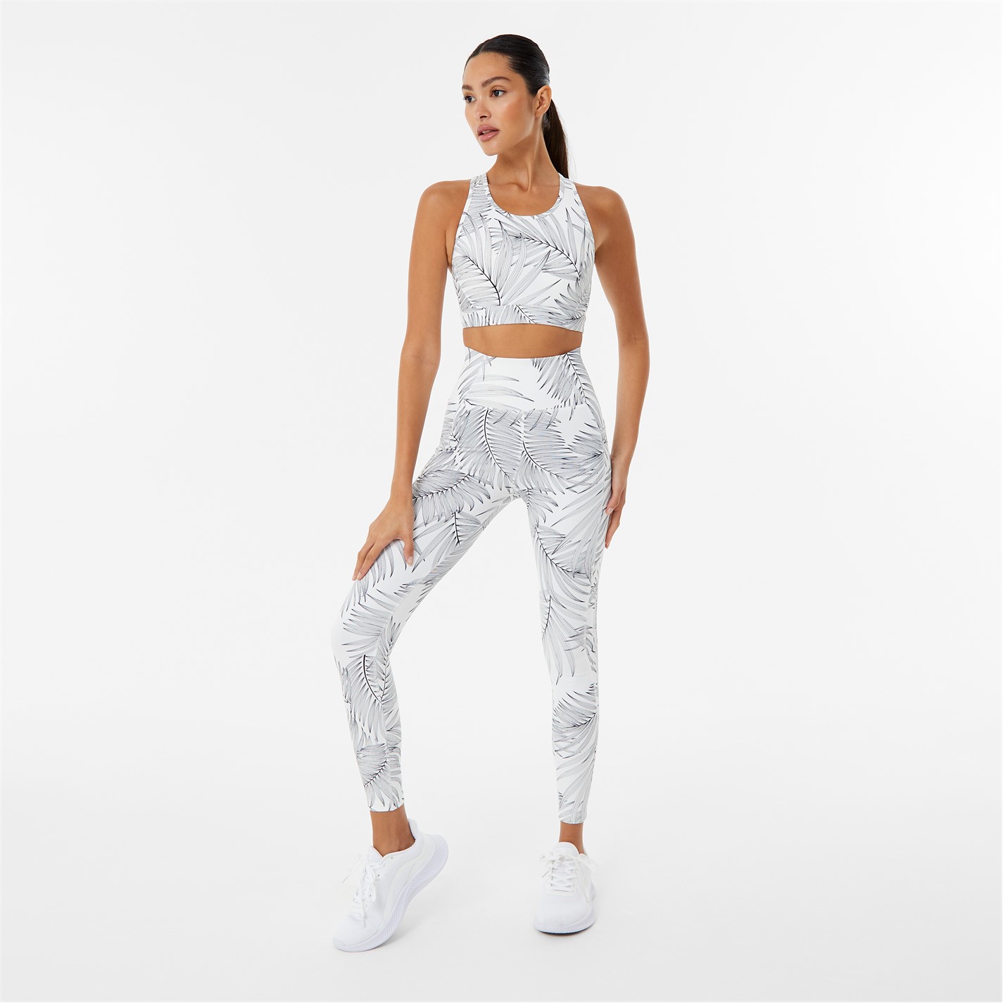 USA Pro Core Racer Back Sports Bra dama