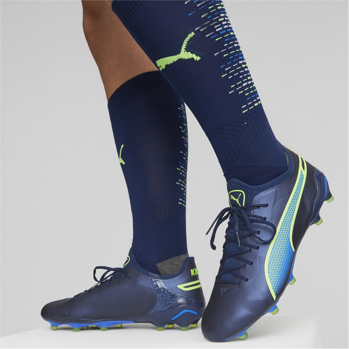 Gheata Minge Fotbal Puma King Ultimate Firm Ground