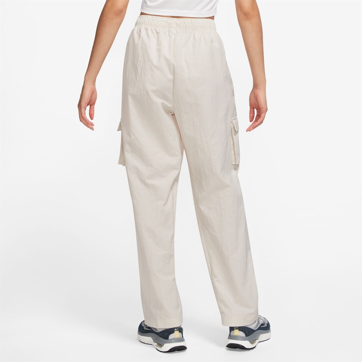 Pantalon Nike Sportswear Essential High-Rise Woven Cargo dama