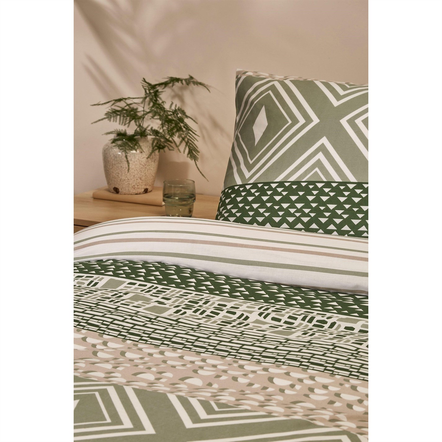 Homelife Homelife Aztec Stripe Duvet Set