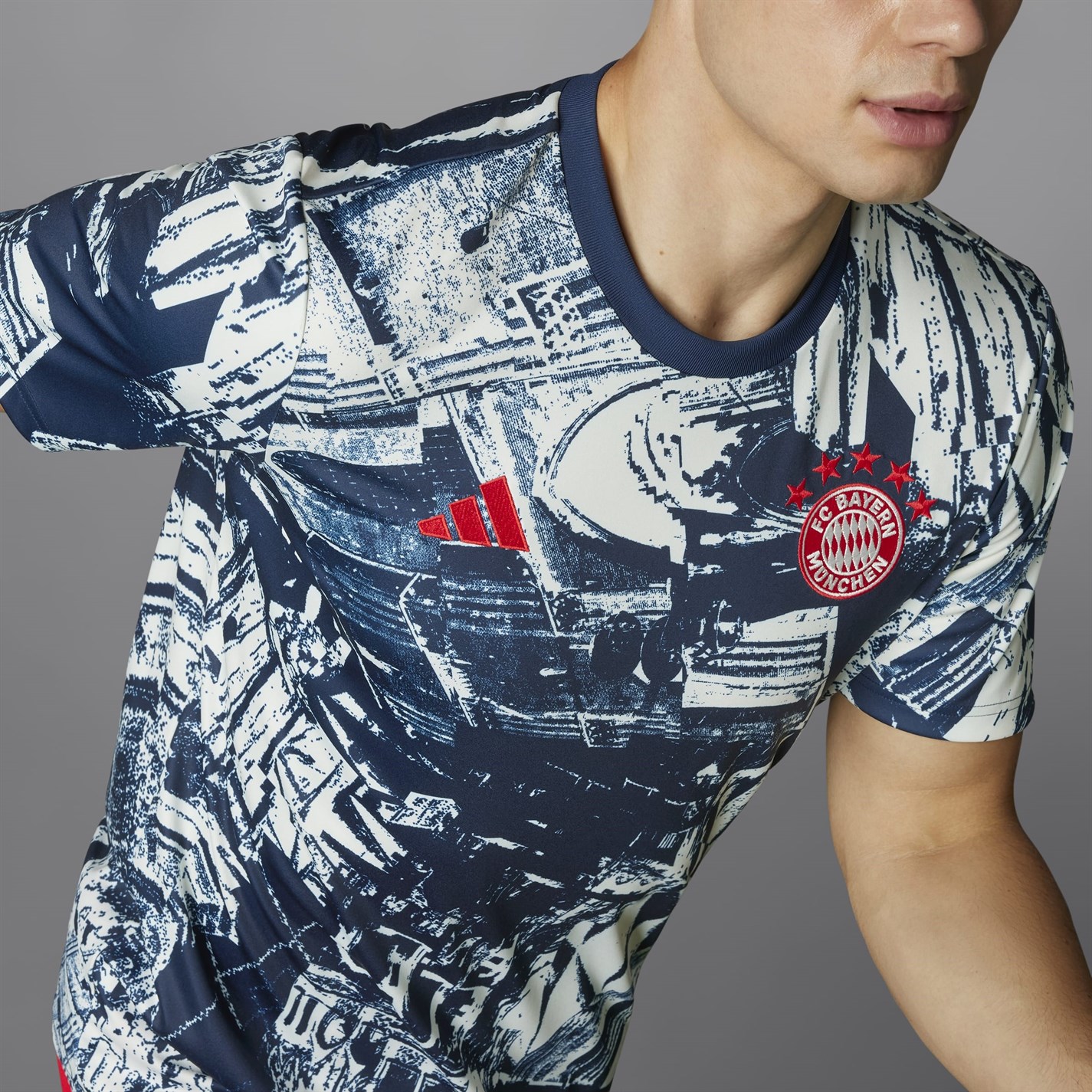 Camasa adidas Bayern Munich Pre-Match 2023/2024 barbat